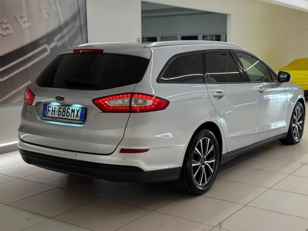Ford Mondeo 2.0 TDCi 150cv DPF S&S Powershift Titanium Business - Foto 6