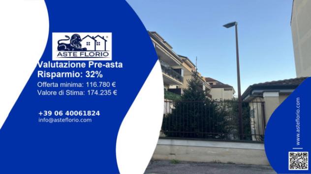 Immobile in asta di 97 m², box auto in vendita a Giugliano in Campania - Foto 2