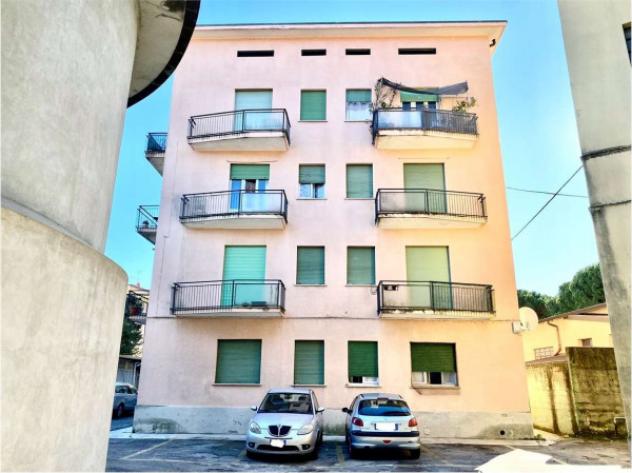 Palazzo / Stabile di 1137 m² con più di 5 locali in vendita a Oggiono - Foto 8