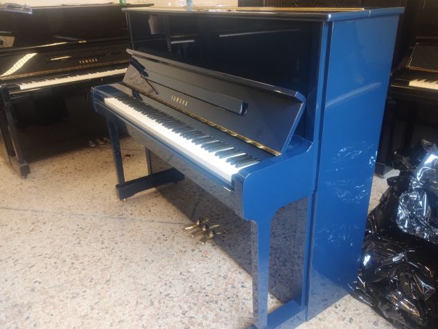 Pianoforte Yamaha P121 blu notte con trasporto e panca inclusi - Foto 4