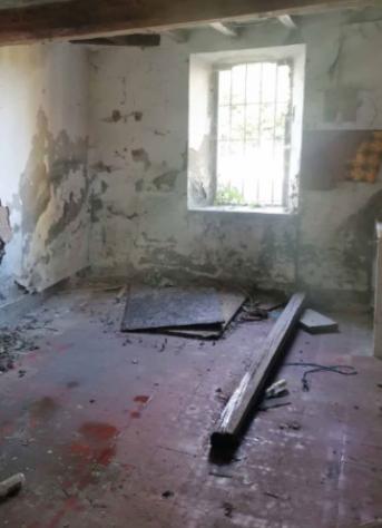 Immobile in asta di 800 m² con più di 5 locali in vendita a Parma - Foto 9