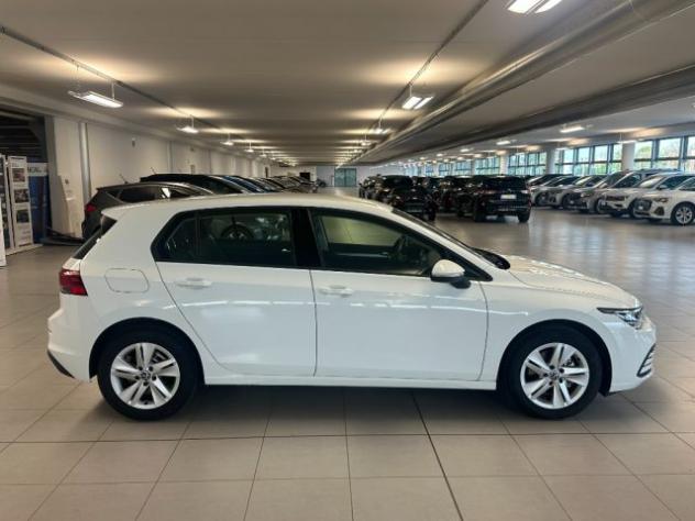VOLKSWAGEN Golf 1.500 BENZINA 130 CV LIFE ADATTA A NEOPATNETATI rif. 24028791 - Foto 4