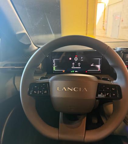 Lancia Ypsilon 1.2 mhev 110cv e-dct - Foto 7