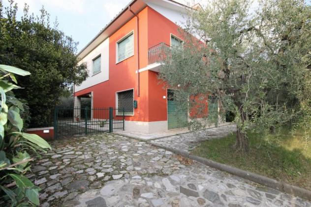 Villa in vendita a San Quirico di Moriano - Lucca 220 mq Rif: 949905