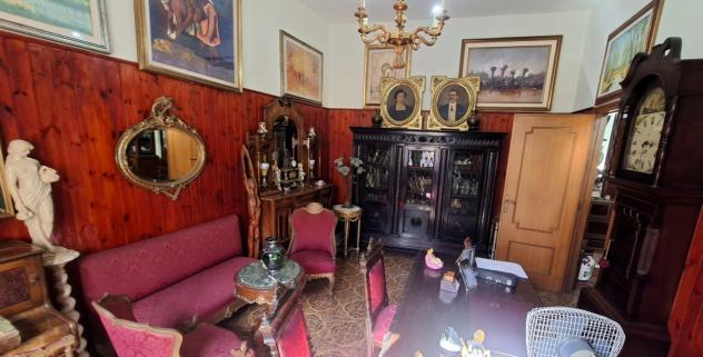 Nel centro storico di Quartu S. Elena, vi proponiamo un'affascinante casa campidanese storica con cortile interno, vicina a tutti i servizi e ai trasp - Foto 12