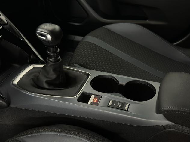 Peugeot 2008 PureTech 100 Allure S&S - Foto 9