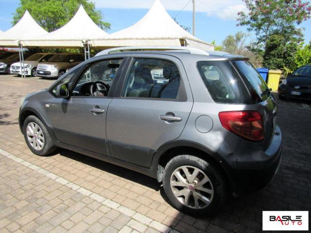 FIAT - Sedici - 1.9 MJT 4x2 Emotion - Foto 6