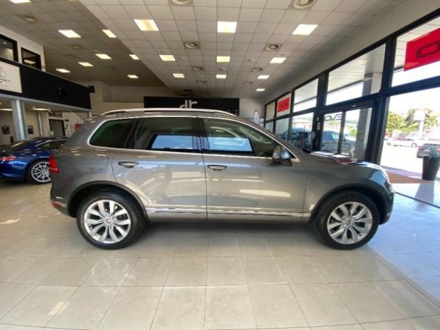 VOLKSWAGEN Touareg 3.0 TDI 204 CV tiptronic BlueMotion Techn. Executi rif. 23659117 - Foto 5
