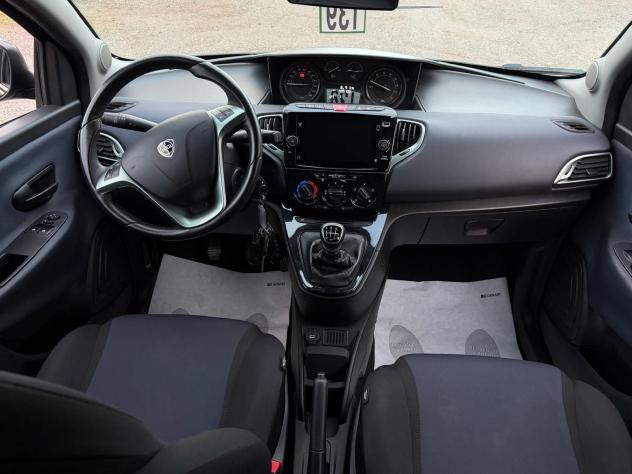Lancia Ypsilon 1.0 FireFly Hybrid GOLD.plus - Foto 7