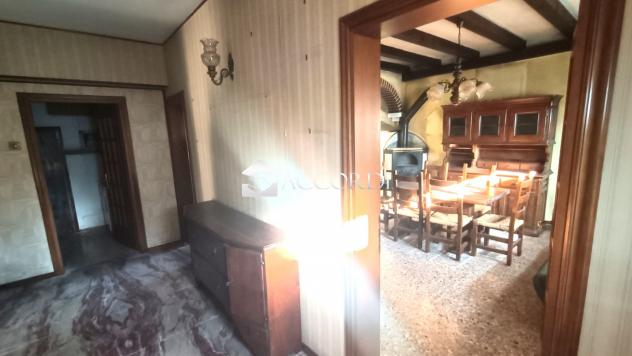 CASA INDIPENDENTE di 4 vani e di 300 mq (CROCETTA DEL MONTELLO) rif. AS105 - Foto 13
