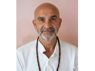 Massaggi - benessere Milano - Mario, massaggiatore terapeuta di medicina naturale Tel:3385996069