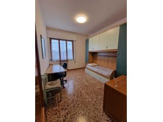 Stanza in appartamento in affitto a Siena