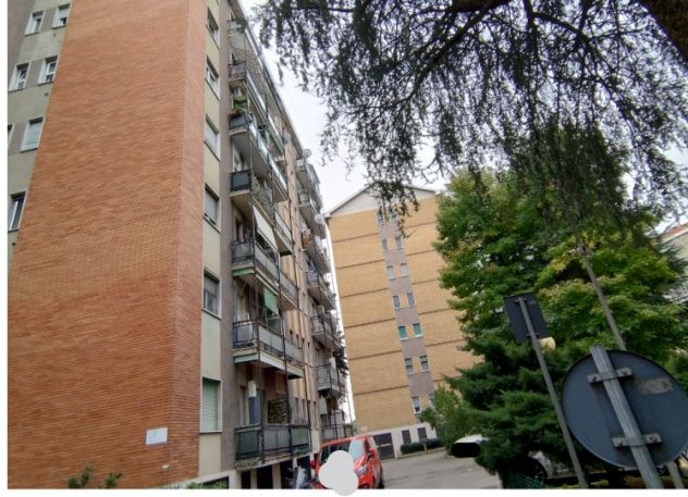 ASTA OCCASIONE Milano Via Marco d’Agrate appartamento e vano solaio
