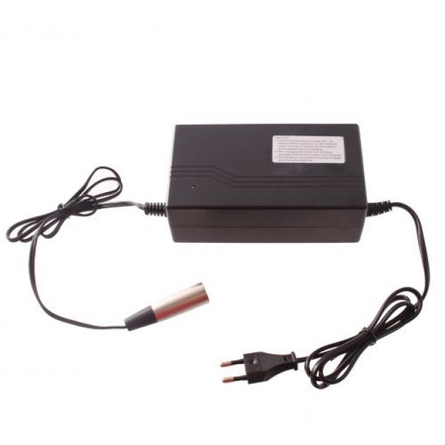 Caricabatterie monopattino elettrico 48 Volt 1.8 AH