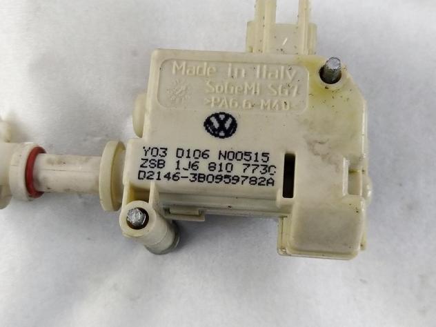 1J6810773C MOTORINO APERTURA CHIUSURA SPORTELLO CARBURANTE VOLKSWAGEN GOLF 4 1.9 D 74KW 5M 5P (2003) RICAMBIO USATO - Foto 3