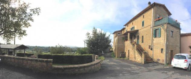 RUSTICO di 6 vani e di 110 mq (SORANO) rif. VA.CAS.