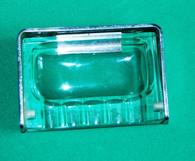 portacenere in vetro 10x8 ribaltabile da parete