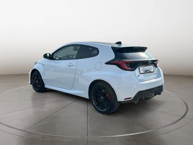 π TOYOTA GR YARIS 1.6 CIRCUIT β 261 CV - Foto 2