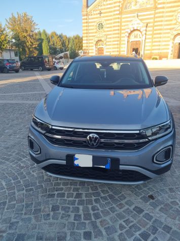 Volkswagen T-Roc 1.5 TSI Style – 2023 – 42.000 km – Unico Proprietario - Foto 2