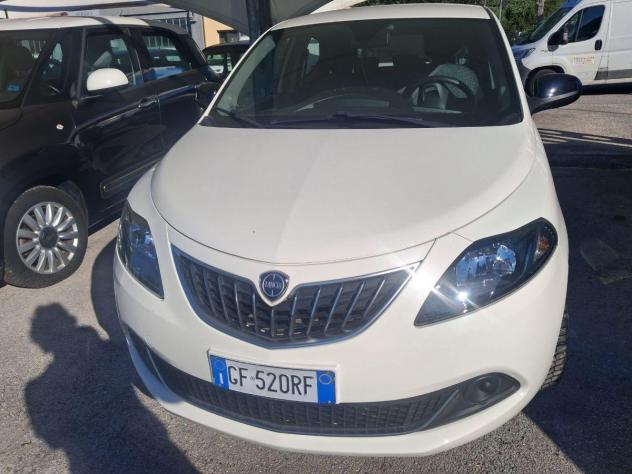 LANCIA - Ypsilon - 1.0 FireFly 5p S&S Hybrid Silver