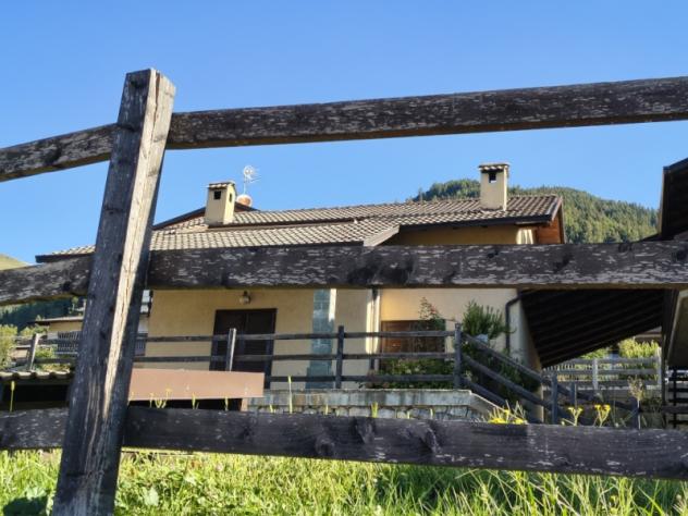 Trilocale con taverna e box.