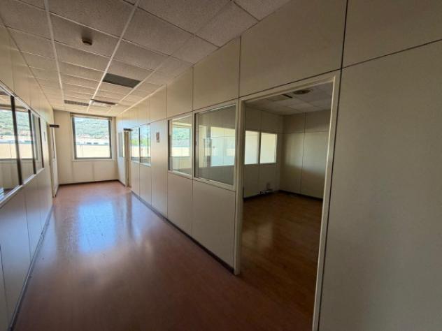 Immobile di 1500 m² con più di 5 locali in affitto a Brescia - Foto 9