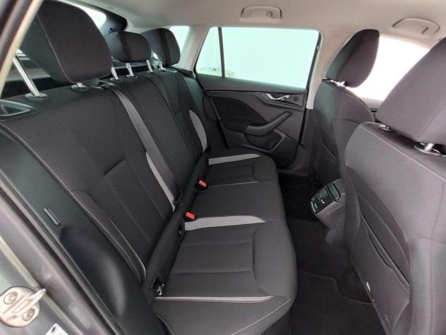 Škoda Kamiq 1.0 TSI 115 CV Selection - Foto 5