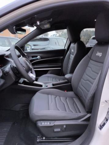JEEP Avenger 1200 E-HYBRID SUMMIT 110CV AUTOM PACK WINTER PELLE rif. 24145072 - Foto 7