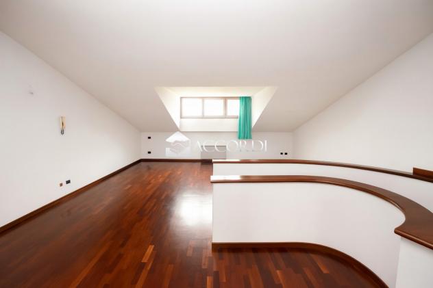 VILLA A SCHIERA di 4 vani e di 252 mq (CAERANO DI SAN MARCO) rif. CM5_1 - Foto 17