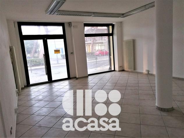 NEGOZIO CON DUE VETRINE SU VIA MAZZINI - Foto 3