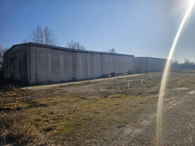 Terreno di 17000 m² in vendita a Brescia
