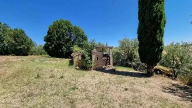 Immobile in asta di 157 m² con più di 5 locali in vendita a Monte Urano - Foto 2