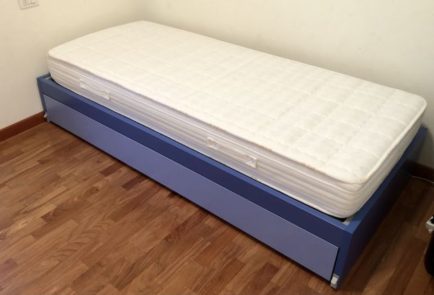 Vendo letto singolo con secondo letto estraibile