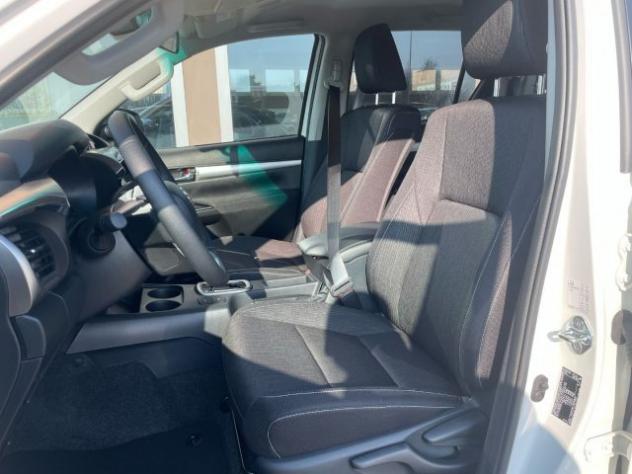 TOYOTA Hilux 2.4 D-4D A/T 4WD 4 porte Double Cab Executive rif. 23499954 - Foto 10