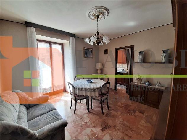 V000351 - APPARTAMENTO CON VERANDA, GARAGE E GIARDINO - Foto 7