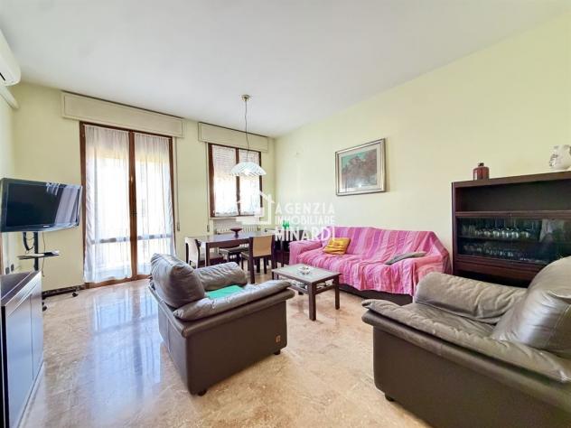 FAENZA – CENTRO STORICO | AMPIO APPARTAMENTO CON 3 CAMERE, ASCENSORE, BALCONE E GARAGE - Foto 5