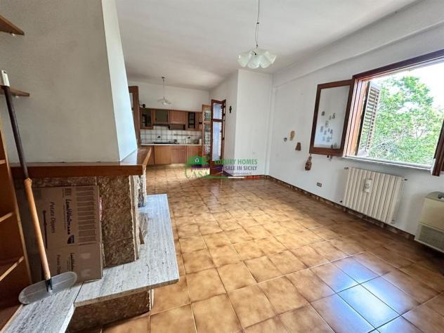 Rif. 9872 - CASA SEMINDIPENDENTE A GIARRATANA - Foto 9