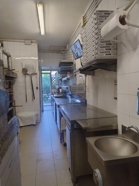 Pizzeria taglio e asporto - Foto 10