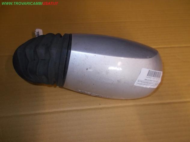 RETROVISORE EST.S.con regolazione manuale ARGENTO MANUALE FIAT PUNTO (188-2U)  Vetri e Retrovisori  Cristalli  Retrovisori  Calotta spe FIAT - PUNTO I