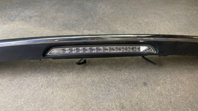 Spoiler portellone posteriore Peugeot 2008 del 2016 - Foto 3