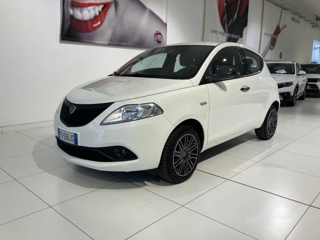 Lancia Ypsilon 1.2 69cv 5 porte GPL Ecochic elefantino blu