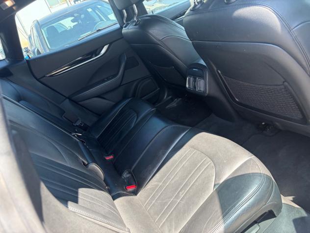 Maserati Levante V6 Diesel 275 CV AWD - Foto 8