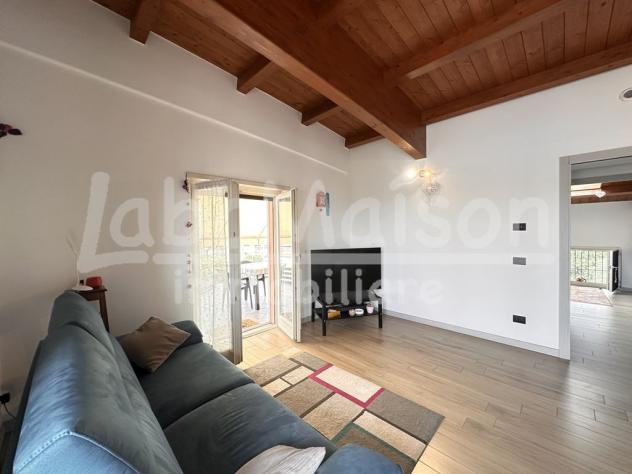 GAVIRATE recente mansarda con terrazzo - Foto 10