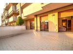 AFFITTASI Ampio 3 locali con terrazzi, cantina e box.