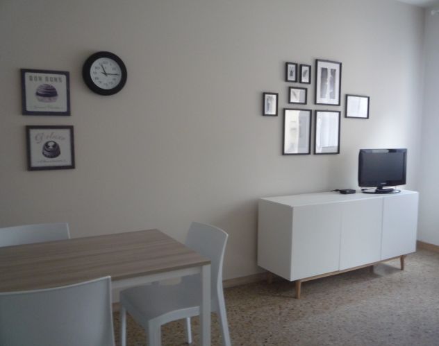 APPARTAMENTO PER STUDENTESSE UNIVERSITARIE - Foto 2