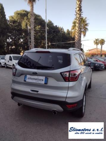 FORD - Kuga - 1.5 TDCI 120CV S&S 2WD P. Tit. Bus. - Foto 6