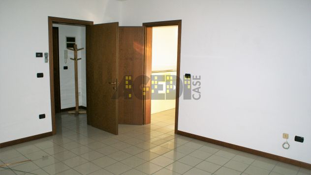 PADOVA – DUE CARRARE – UFFICIO - Foto 4