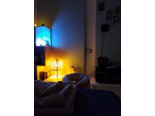 Massaggi - benessere Milano - Massoterapista Giapponese offre un massaggio rilassante o decontratturante Tel:3294221478