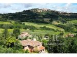 Rustico / Casale di 440 m² con più di 5 locali e box auto in vendita a Mont &hellip;