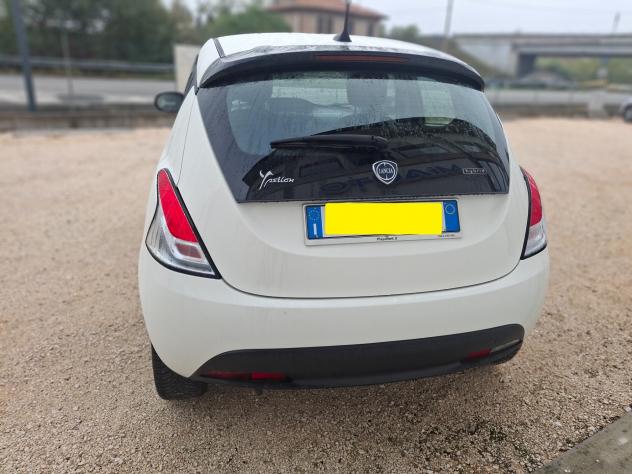 Lancia Ypsilon 1.0 FireFly 5 porte S&S Hybrid Gold - Foto 9